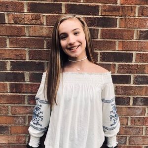 Meet your Posher, Olivia